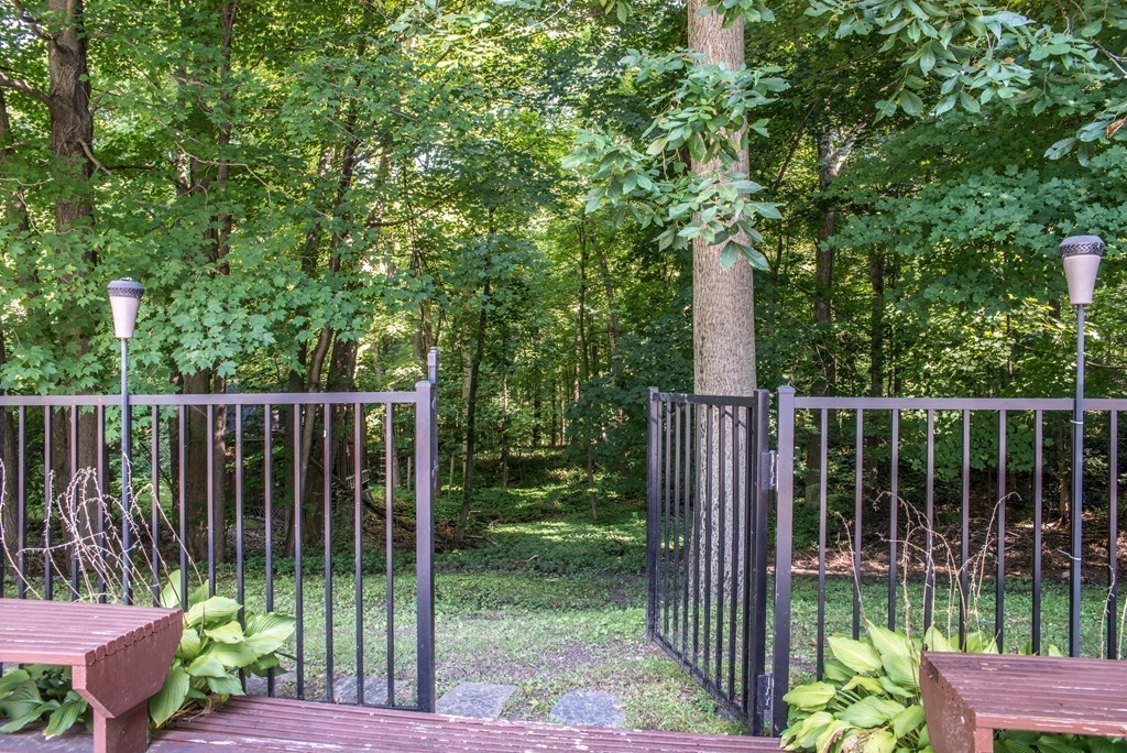 145 Franklin Road Longmeadow, MA 01106 - Photo 10 of 30
