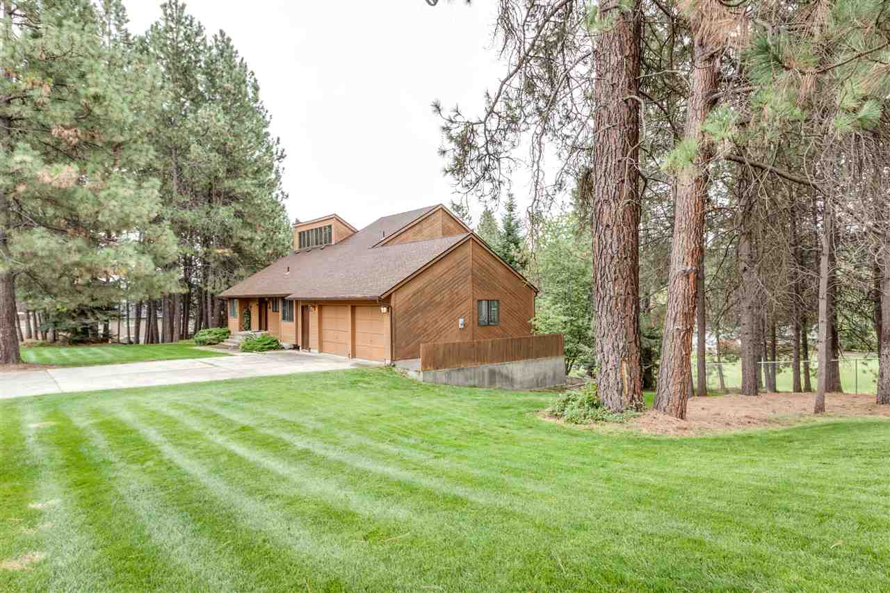 4824 East Lane Park Road Mead, WA 99021 - Photo 2 of 20