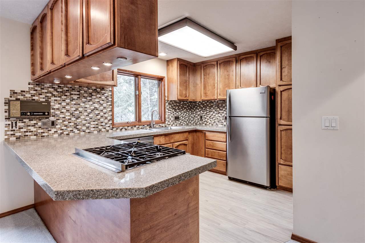 4824 East Lane Park Road Mead, WA 99021 - Photo 8 of 20
