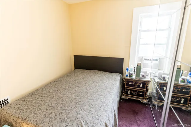 $639,999 | 121-15 95th Avenue | South Richmond Hill