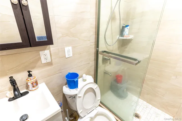 a view of entryway and hall