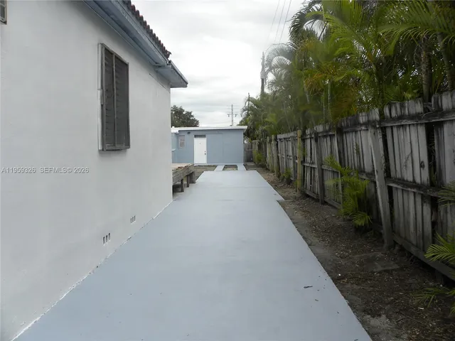 $1,100 | 25 Northwest 50th Avenue, Unit 1, Miami, FL 33126