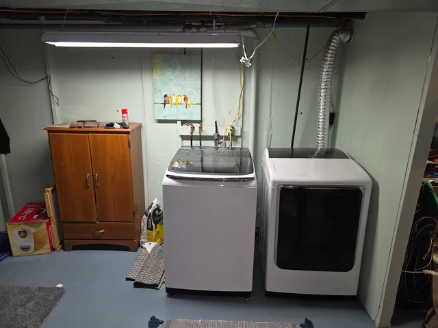 $280,000 | 607 Greenridge Drive, Sterling, IL 61081