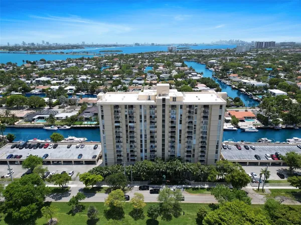 $175,000 | 2350 Northeast 135th Street, Unit 1101, North Miami, FL 33181