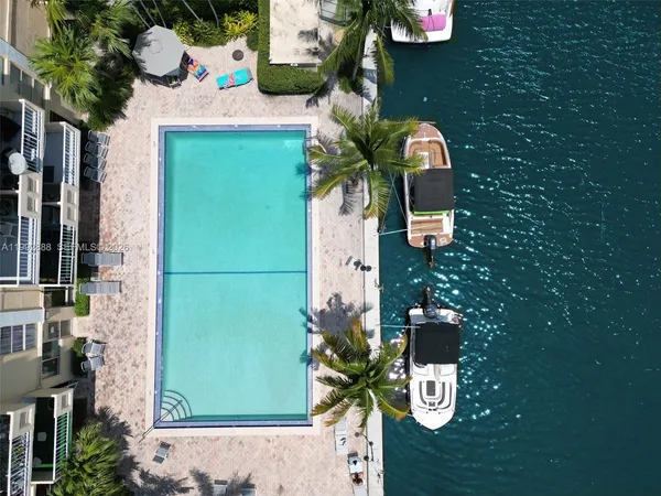 $175,000 | 2350 Northeast 135th Street, Unit 1101, North Miami, FL 33181