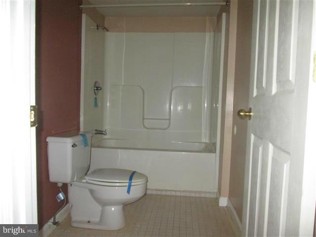 223 Seamaster Road Baltimore, MD 21221 - Photo 28 of 30 Bath