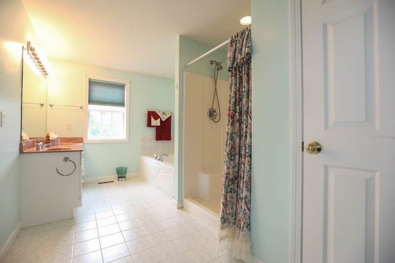 10 Forrest Street, Unit 10 Hampstead, NH 03826 - Photo 14 of 22 Gallery Image 14