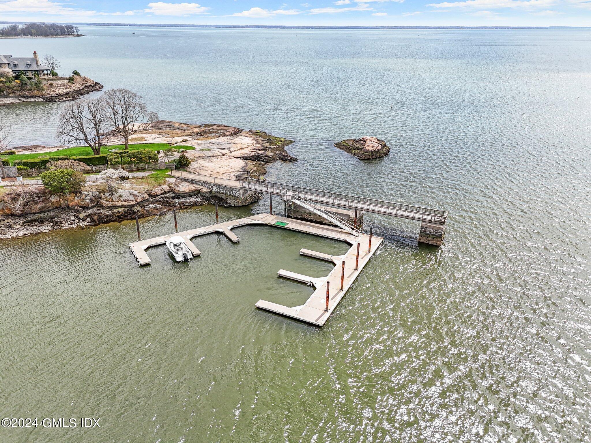 1 Seagate Road Riverside, CT 06878 - Photo 15 of 16