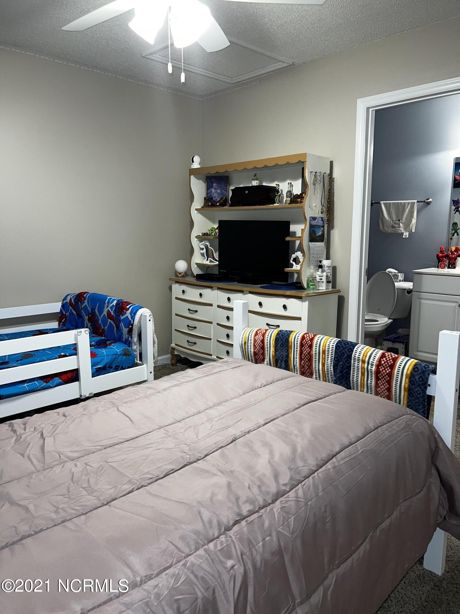 601 Peletier Loop Road, Unit B11 Peletier, NC 28584 - Photo 15 of 19 IMG-0667