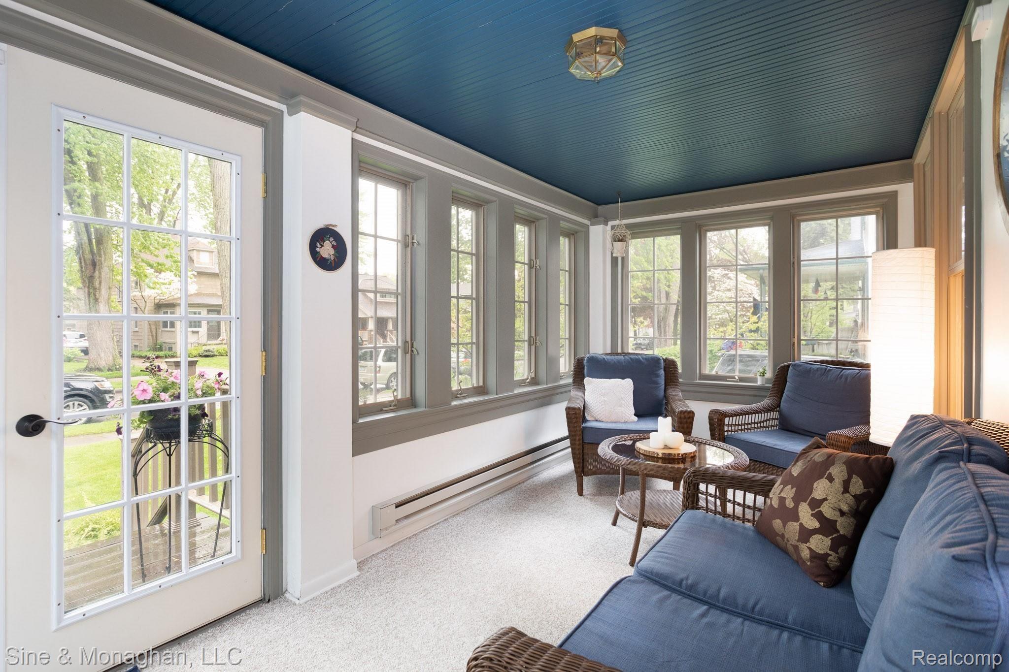278 Ridgemont Road Grosse Pointe, MI 48236 - Photo 2 of 29 6.jpg