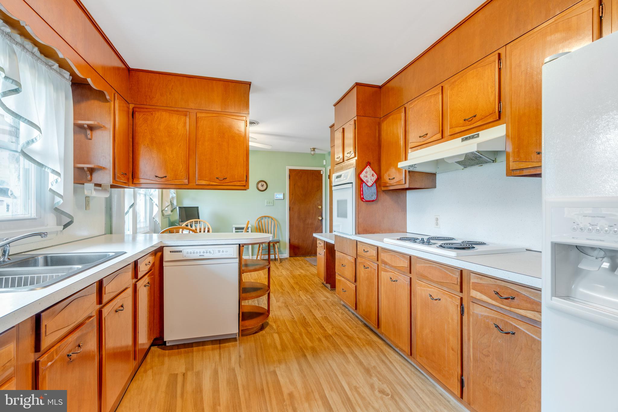 637 Telegraph Road Rising Sun, MD 21911 - Photo 5 of 16 Open, eat in kitchen