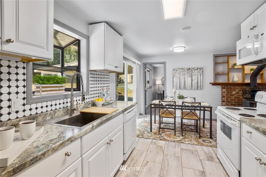 2212 Grade Road Lake Stevens, WA 98258 - Photo 12 of 40 Gallery Image 12