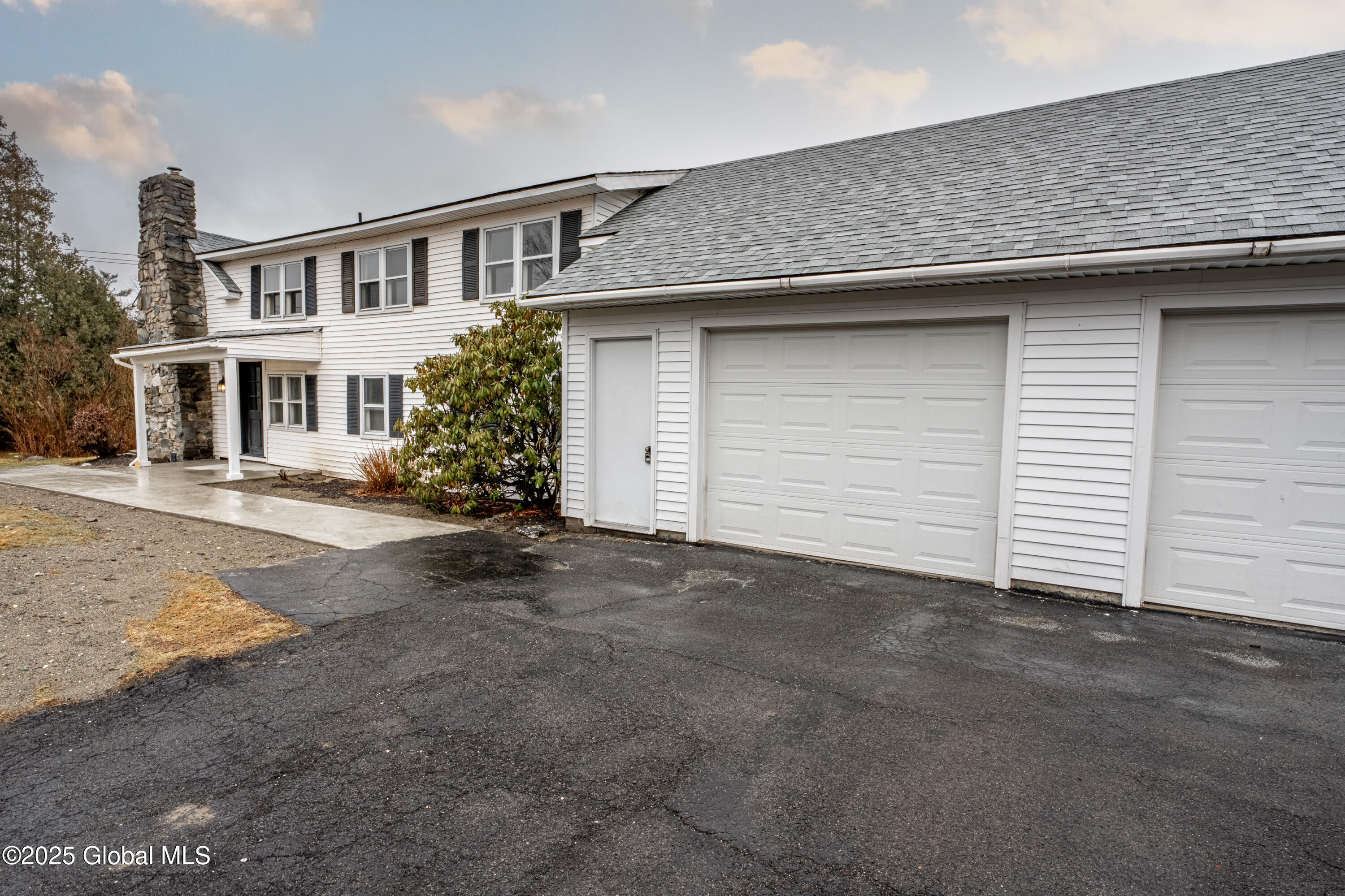 83 Blue Factory Road Poestenkill, NY 12018 - Photo 3 of 42 83 Blue Factory-45