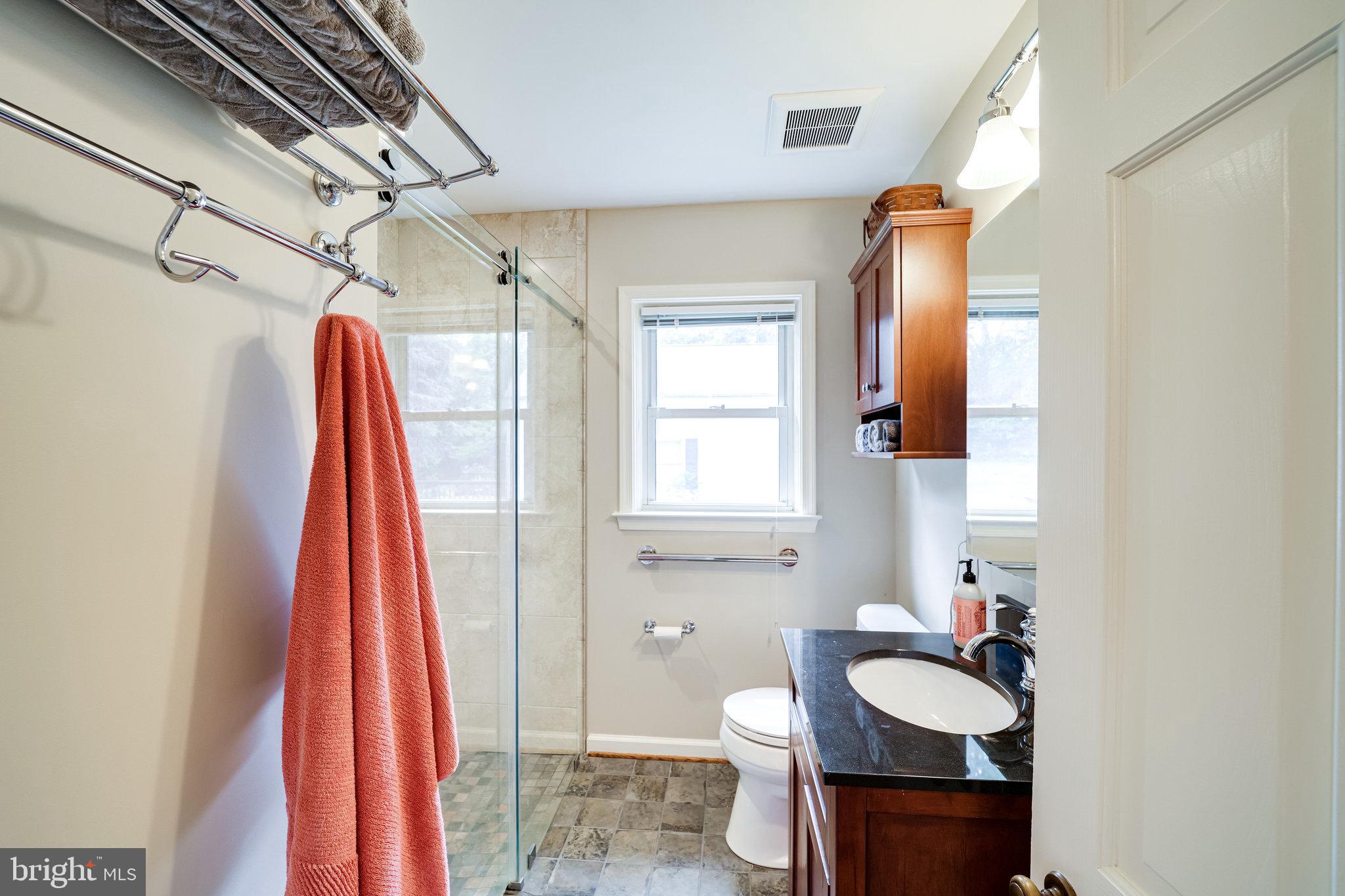 3712 Nalls Road Alexandria, VA 22309 - Photo 15 of 48 Main Level Full Bath