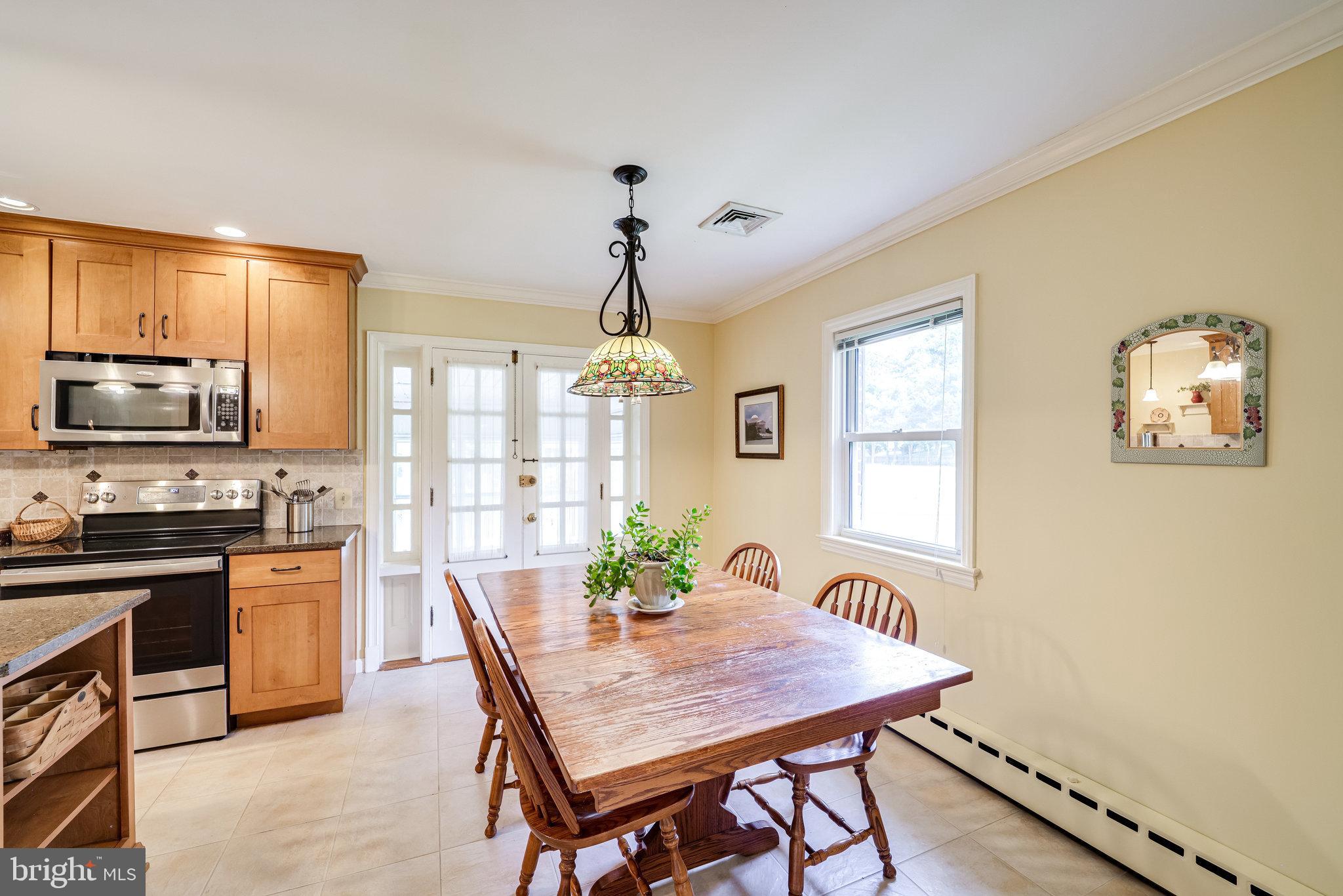 3712 Nalls Road Alexandria, VA 22309 - Photo 7 of 48 Eat-In Kitchen