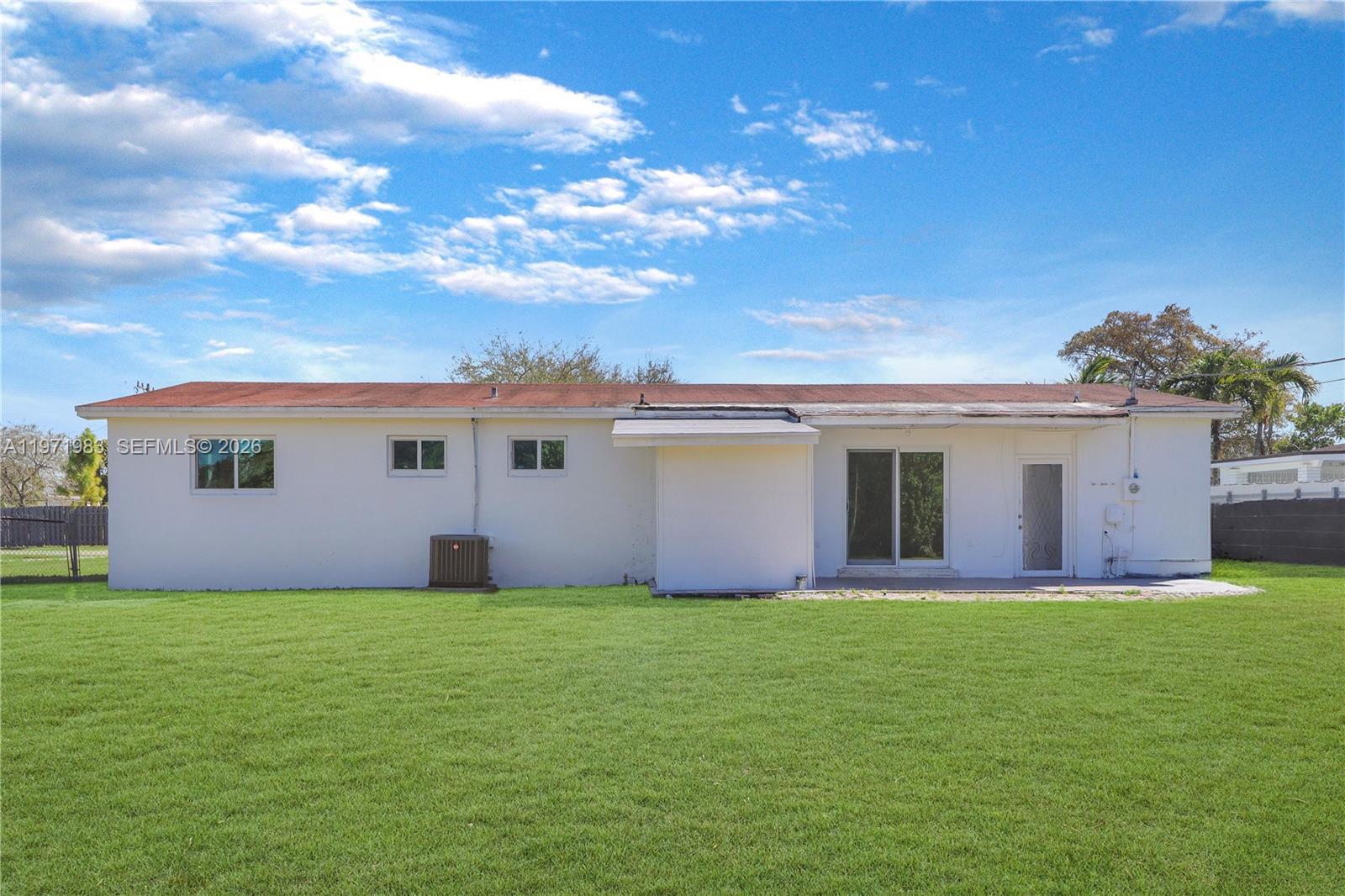 3800 Southwest 104th Avenue Miami, FL 33165 - Photo 25 of 35