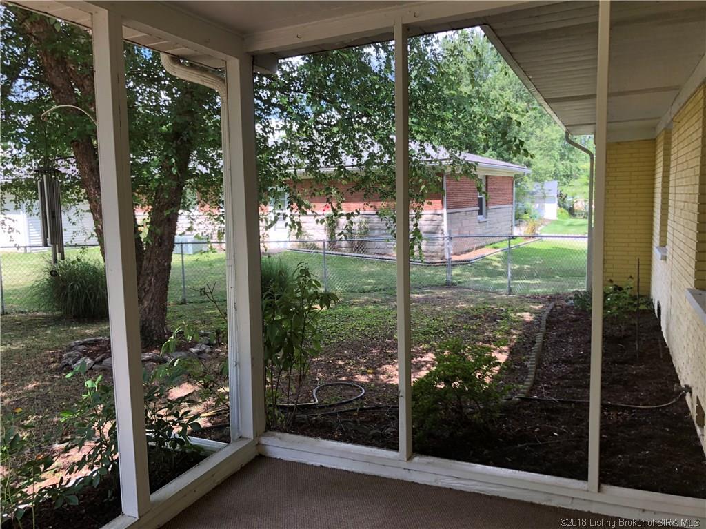 17 Robin Road New Albany, IN 47150 - Photo 6 of 31 Gallery Image 6