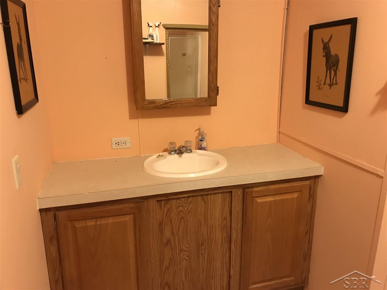 441 North 9 Mile Road Midland, MI 48640 - Photo 10 of 20 31358927-9.JPG