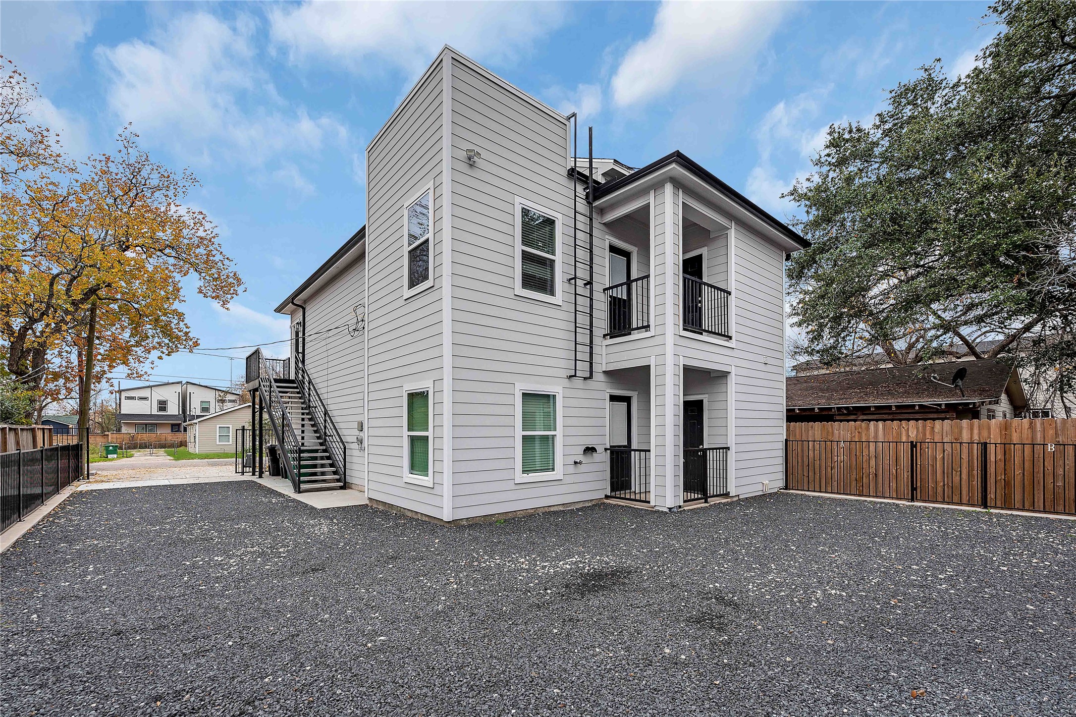 3625 Lydia Street, Unit B Houston, TX 77021 - Photo 2 of 19
