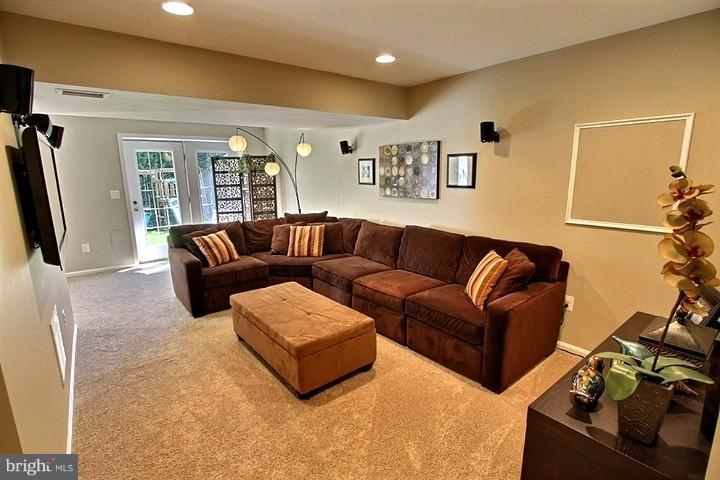 13906 Rockingham Road Germantown, MD 20874 - Photo 22 of 30 Basement