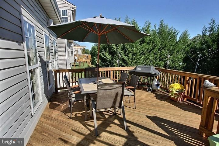 13906 Rockingham Road Germantown, MD 20874 - Photo 26 of 30 Exterior (General)