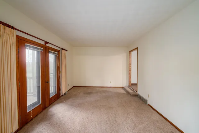 $399,900 | 1601 Lake Breeze Road, Oshkosh, WI 54904