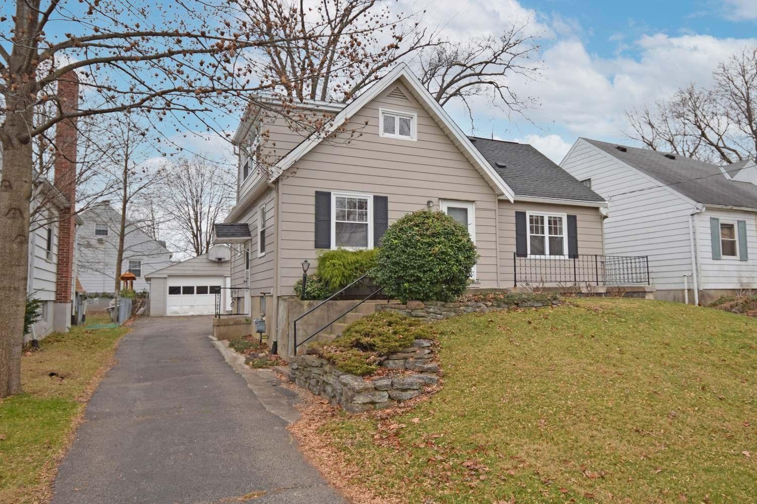 8455 Pine Road Cincinnati, OH 45236 - Photo 2 of 25 Gallery Image 2