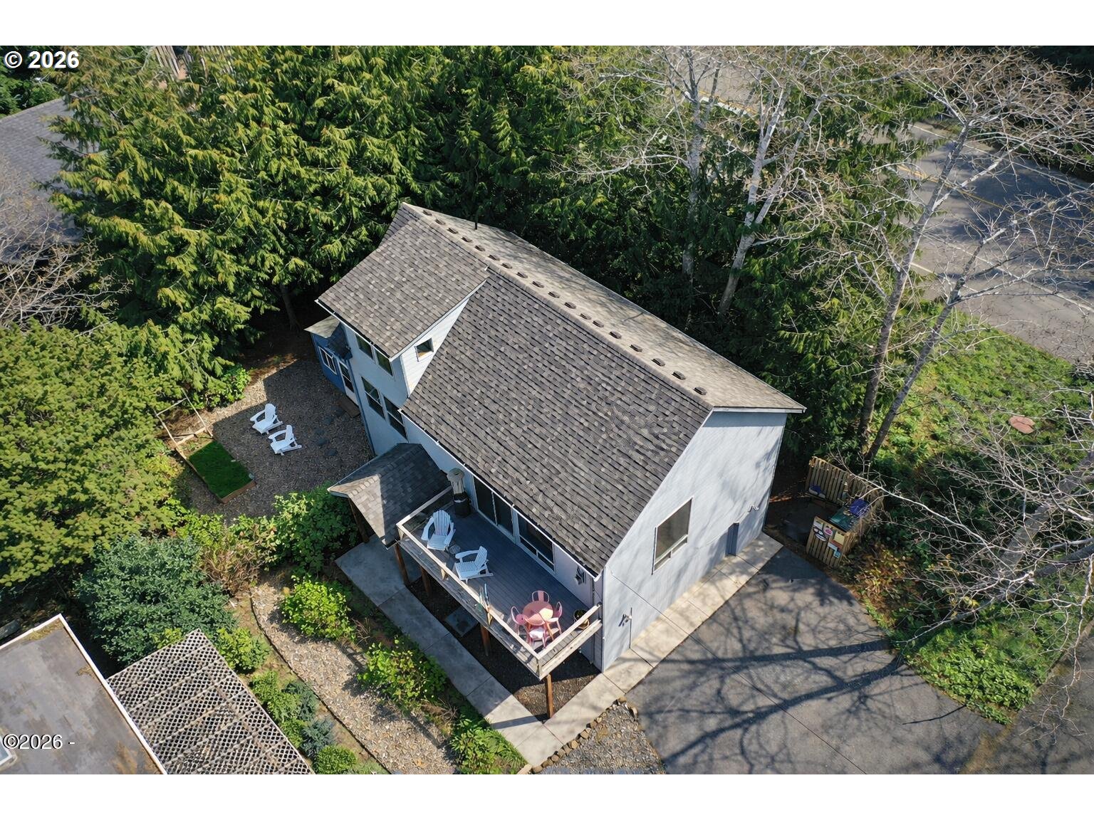 15 Shell Street Yachats, OR 97498 - Photo 7 of 47 a view of a backyard