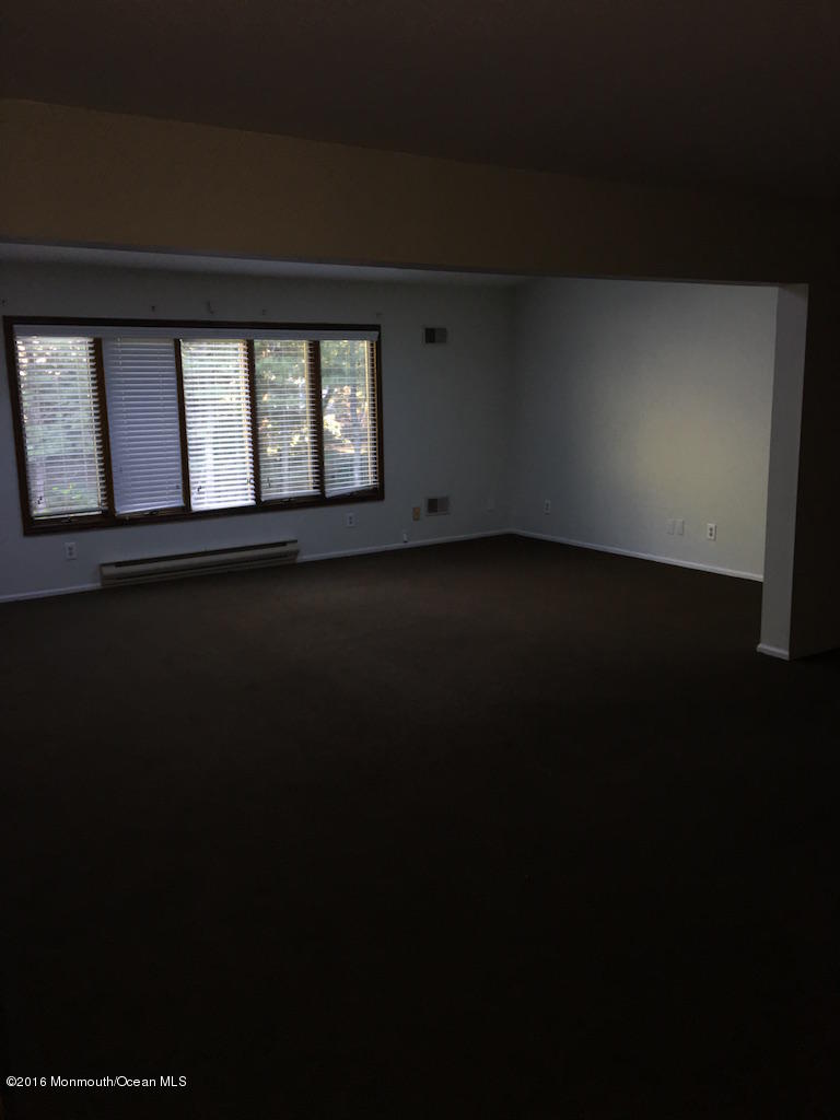 18 Nottingham Road Asbury Park, NJ 07712 - Photo 9 of 21 IMG_6077