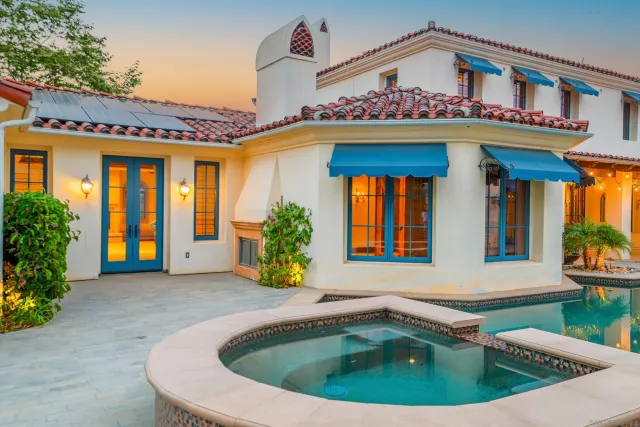 a view of livingroom with front door