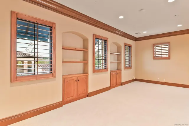 a view of livingroom with furniture and fireplace