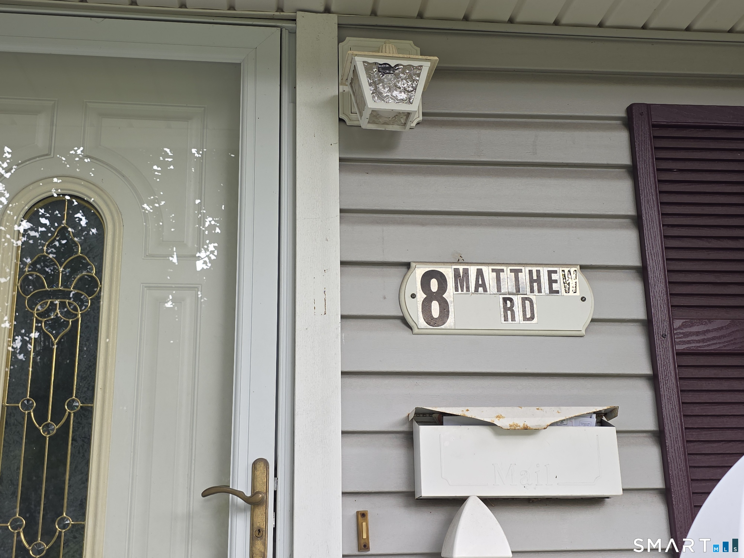 8 Matthew Road East Hartford, CT 06108 - Photo 2 of 28 Gallery Image 2