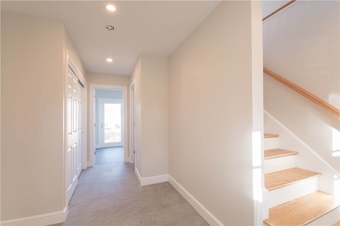 90 Summit Road Portsmouth, RI 02871 - Photo 23 of 33