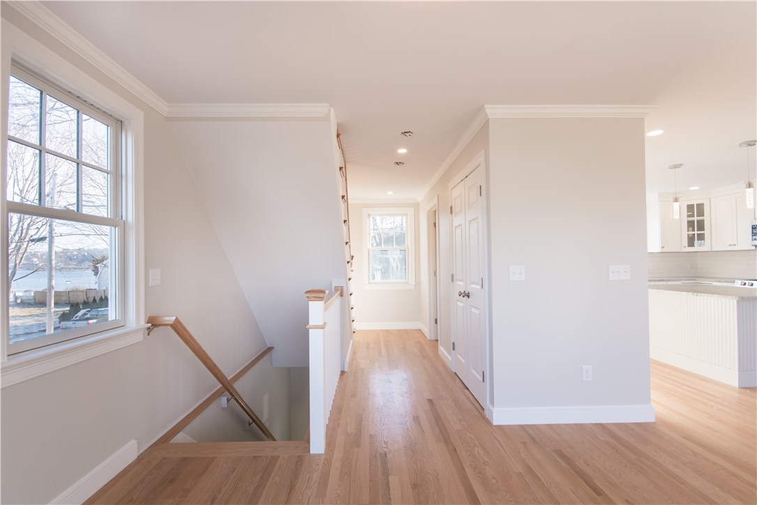 90 Summit Road Portsmouth, RI 02871 - Photo 7 of 33