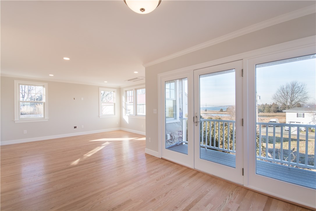 90 Summit Road Portsmouth, RI 02871 - Photo 8 of 33