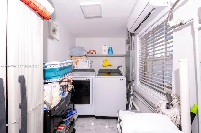 a view of a livingroom with furniture