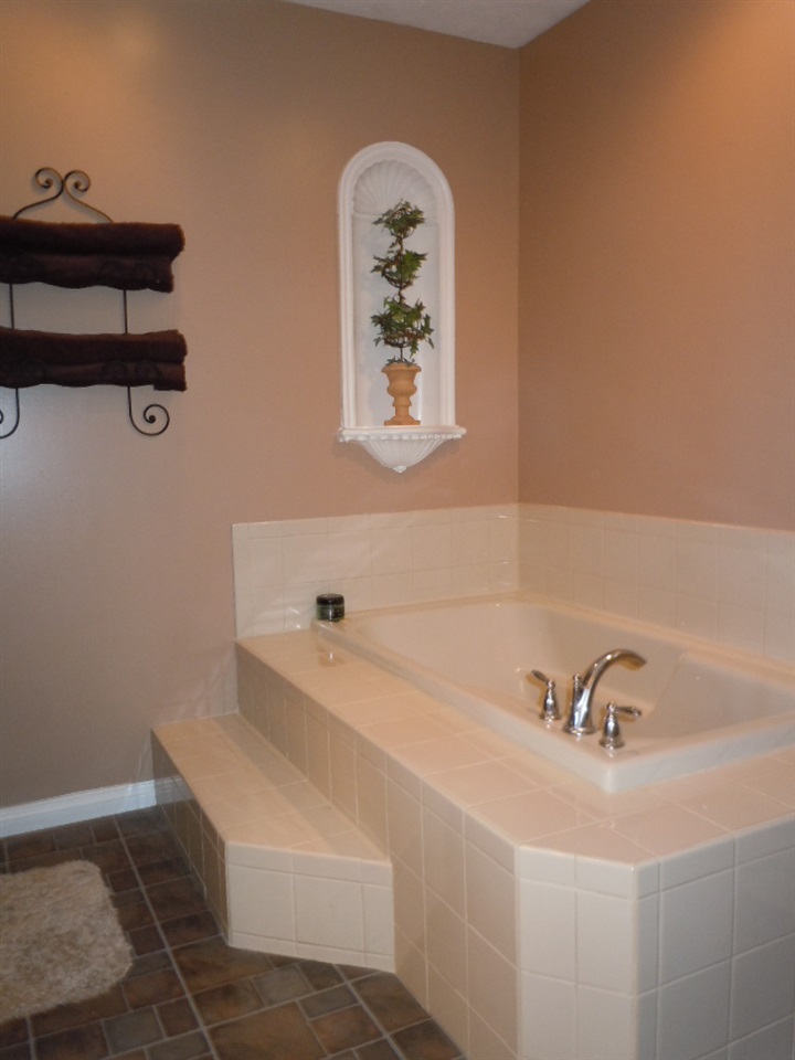 7544 Middlefield Road Newburgh, IN 47630 - Photo 18 of 32 Gallery Image 18