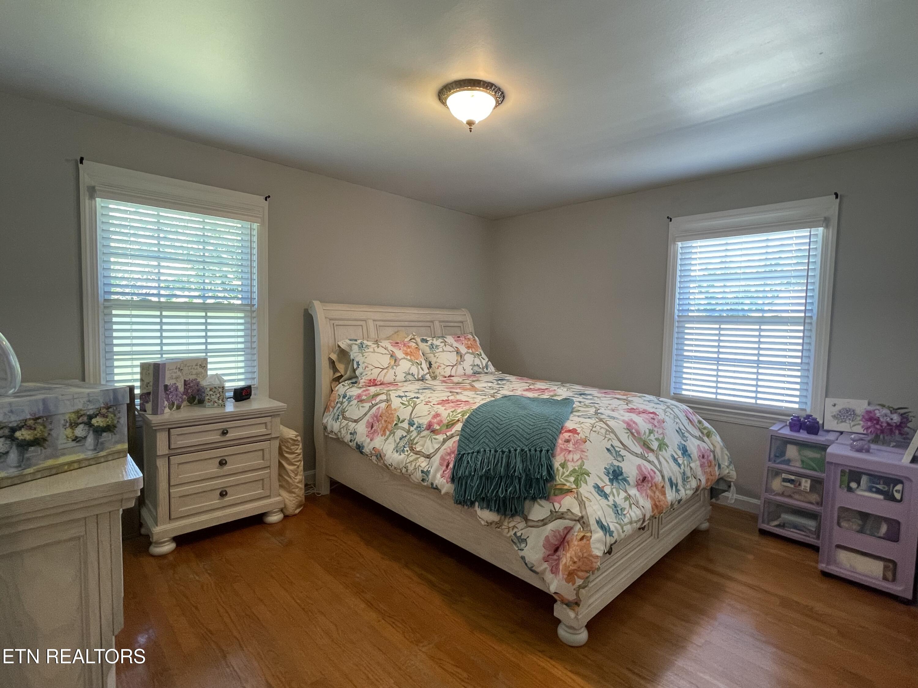 217 West Hicks Street Clinton, TN 37716 - Photo 29 of 41 IMG_5295