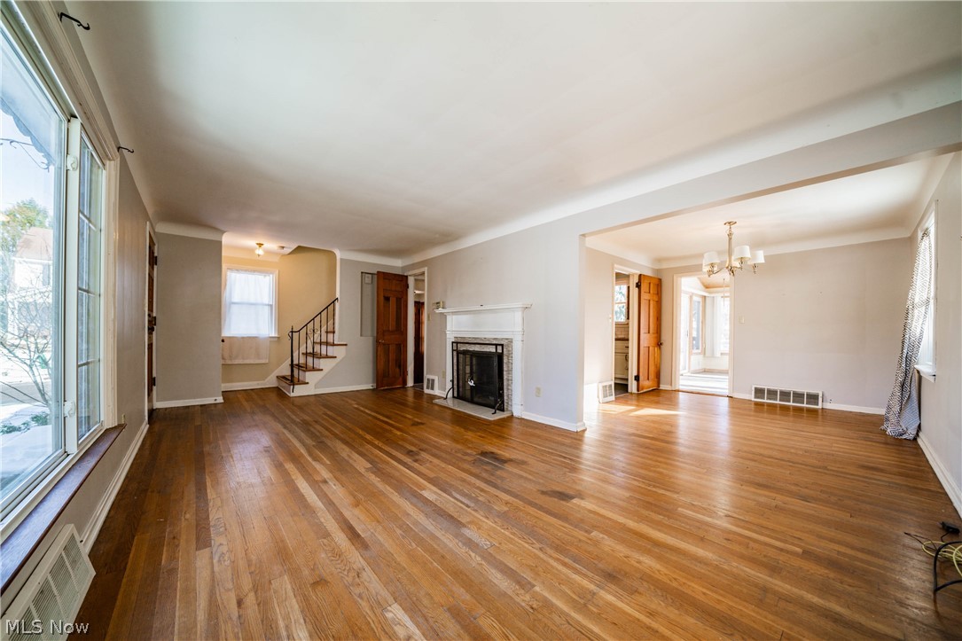 841 Englewood Road Cleveland Heights, OH 44121 - Photo 6 of 34