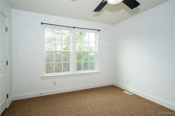 $3,600 | 5024 Woodway Court, Hamburg, NY 14075