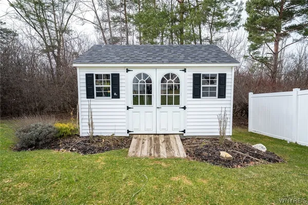 $3,600 | 5024 Woodway Court, Hamburg, NY 14075