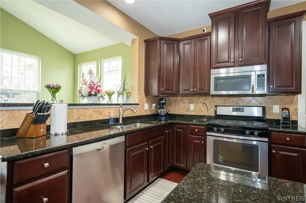 $3,600 | 5024 Woodway Court, Hamburg, NY 14075