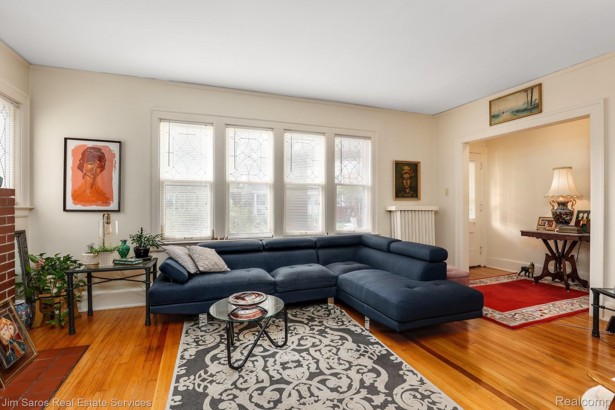 878 Nottingham Road, Unit 880 Grosse Pointe, MI 48230 - Photo 3 of 10 6-web-or-mls-878 Nottingham Road Grosse Pointe Park0001.jpg