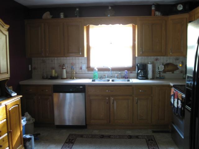 6050 Joppa Mill Road Moneta, VA 24121 - Photo 2 of 13 KITCHEN