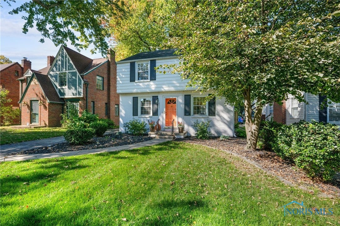 2541 Goddard Road Toledo, OH 43606 - Photo 4 of 38 Gallery Image 4