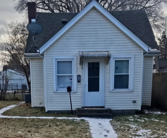 $115,000 | 3610 19th Avenue, Moline, IL 61265