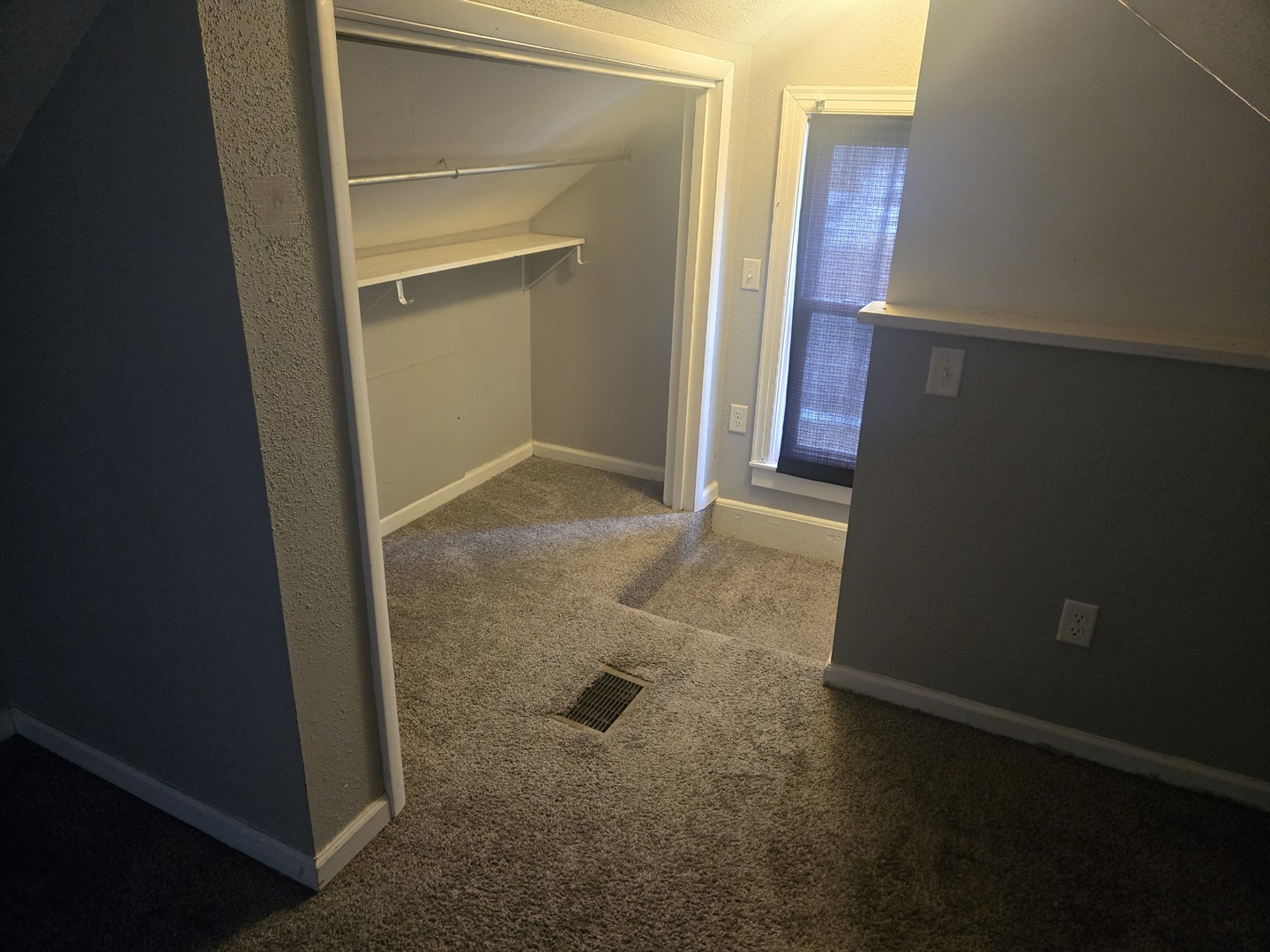 3610 19th Avenue Moline, IL 61265 - Photo 8 of 9