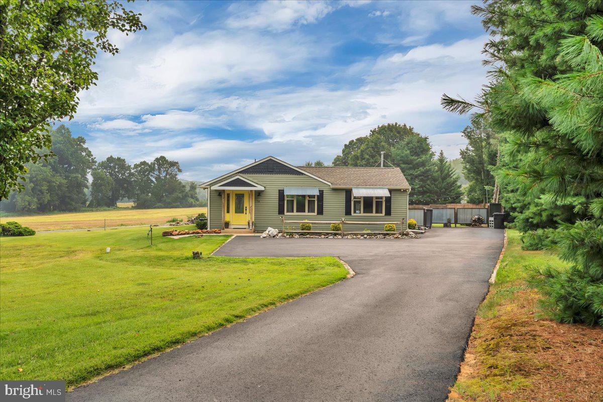 76 East Tomlin Station Road Mickleton, NJ 08056 - Photo 3 of 37