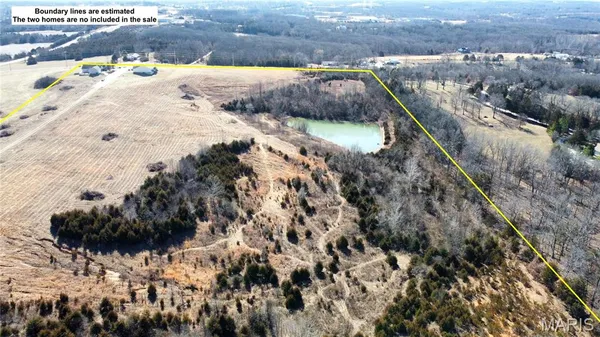 $824,000 | 1 Happy Sac Road East, St. Clair, MO 63077