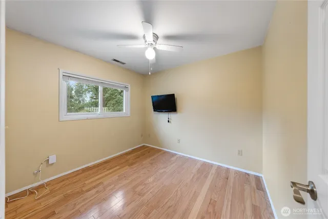 $499,000 | 625 Northwest Mizzen Drive, Oak Harbor, WA 98277